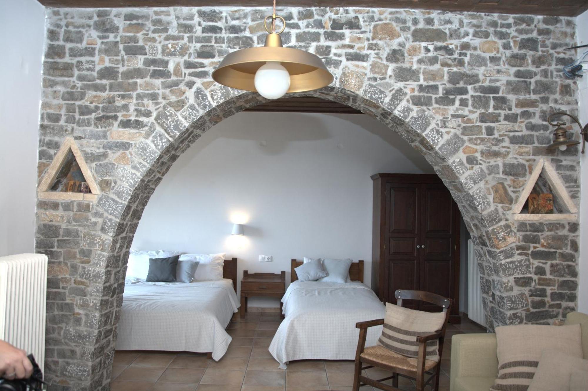 Aparthotel Αργουλιάς Tzermiádon Esterno foto