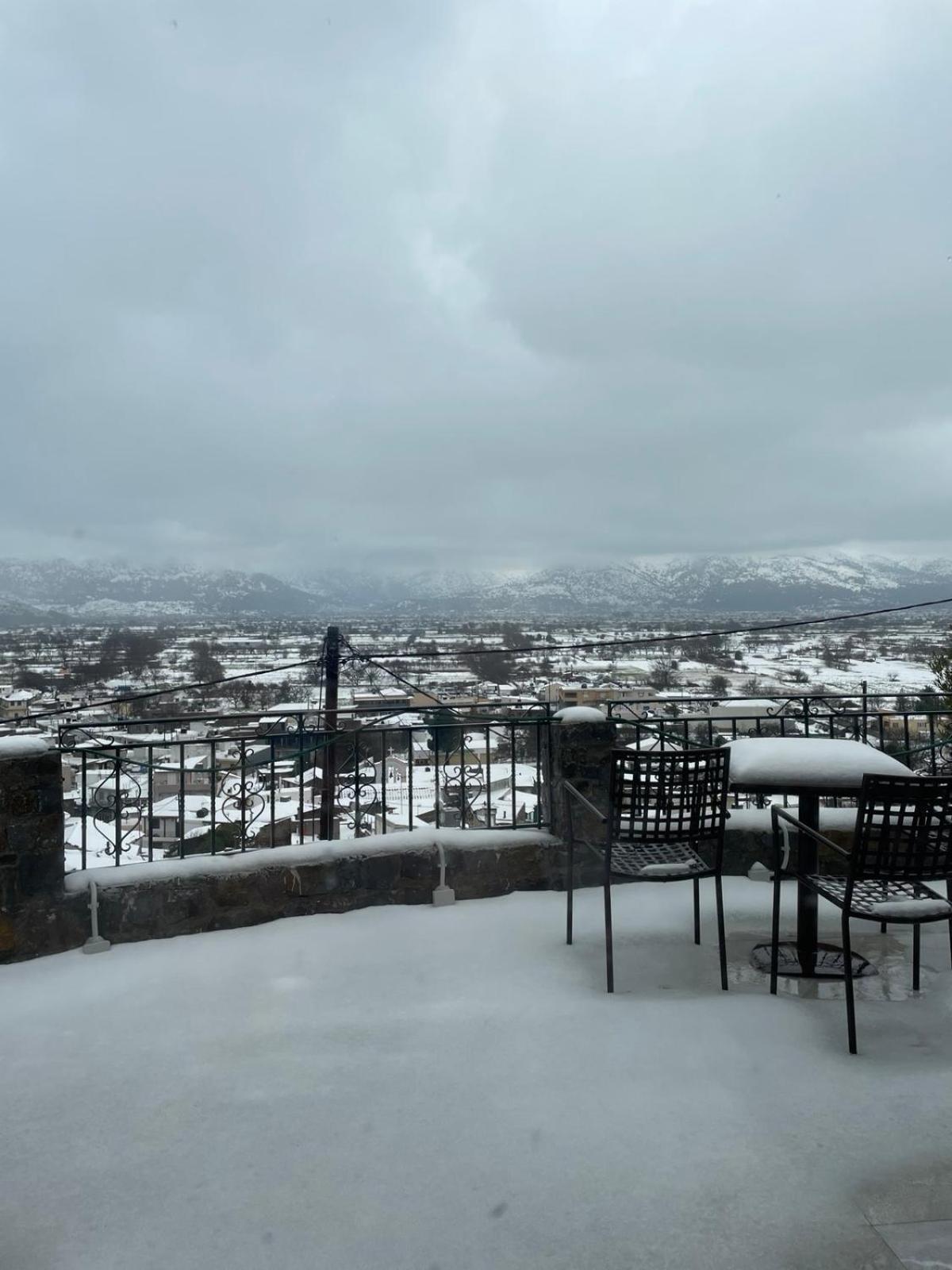 Aparthotel Αργουλιάς Tzermiádon Camera foto